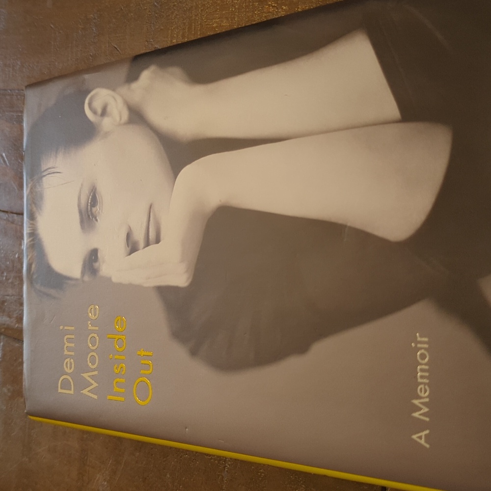 BUNDLE 2 Demi Moore